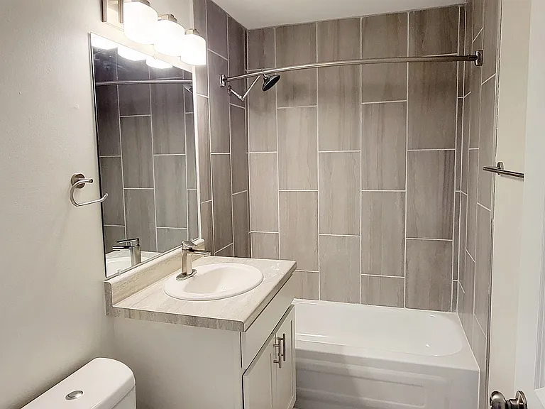Lisle Station Apartments — Photo 87
