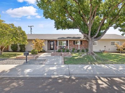 1834 S Redwood Street, Visalia, CA, 93277