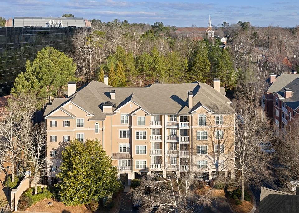 1st image of 224 Ashford Cir