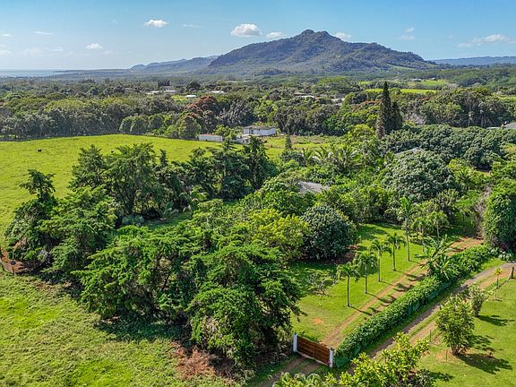 3rd image of 5715 Kaehulua Rd #1