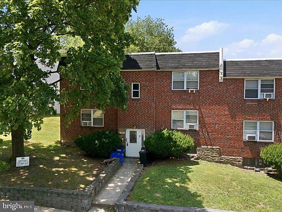 3rd image of 5982 Henry Ave #84