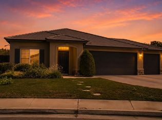10828 Tamarron Dr, Bakersfield, CA 93311