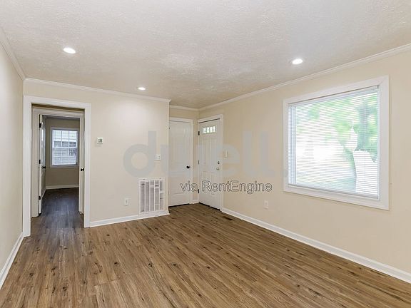5th image of 2492 Coleman Ave
