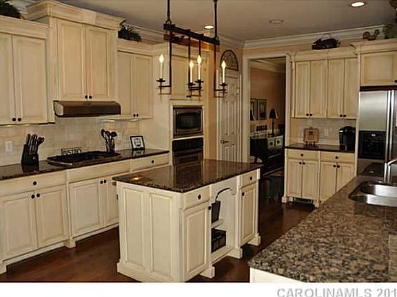 3rd image of 10314 Lady Grace Ln