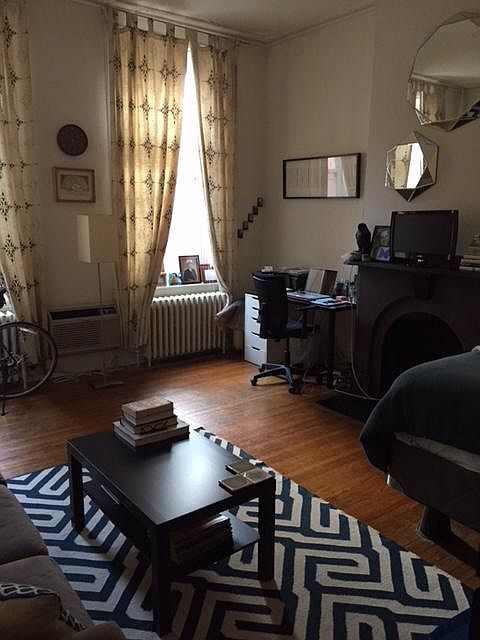 1st image of 2211 Saint James Pl APT 2R