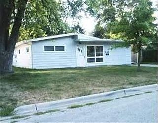 1st image of 123 Elm Ave