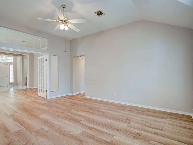 9137 Fainwood Ln — Photo 22