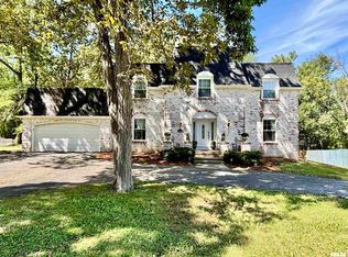 6503 N Post Oak Rd, Peoria, IL 61615