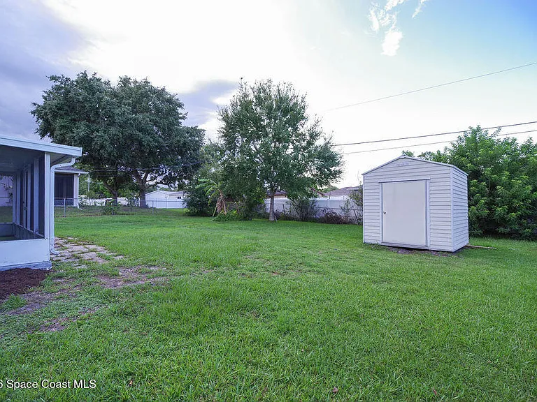765 Cleaves St SE — Photo 12