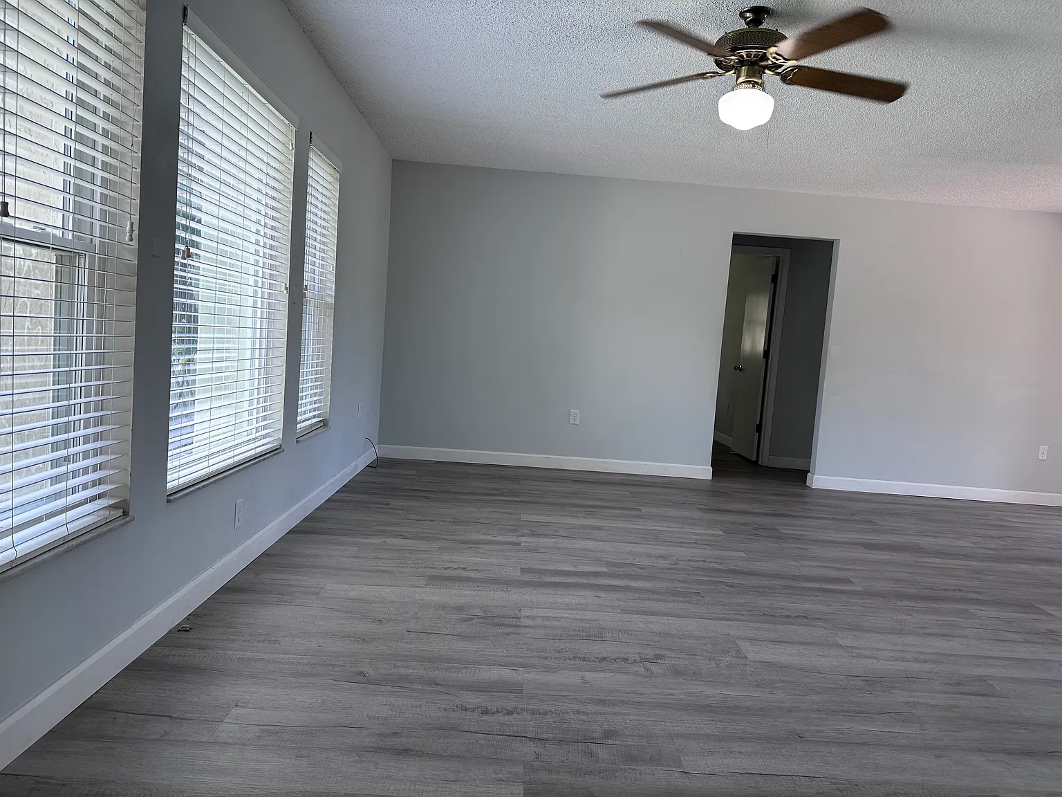 4 bed, 1899 sqft, $3,000 — Photo 4