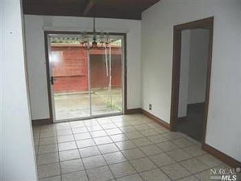 5th image of 205 Los Cerritos Dr