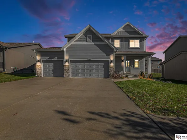 7163 N 164th St, Bennington, NE 68007