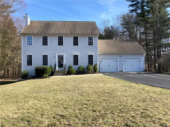 4 Adamo Avenue, Montville, CT 06370