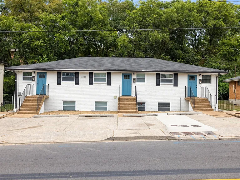 3320 Clifton Ave #D — Photo 8