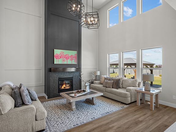 5th image of 4687 N Primrose Way