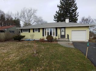 1545 Salt Springs Rd, Syracuse, NY 13214