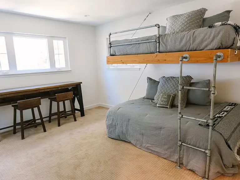 2985 Steele St — Photo 15