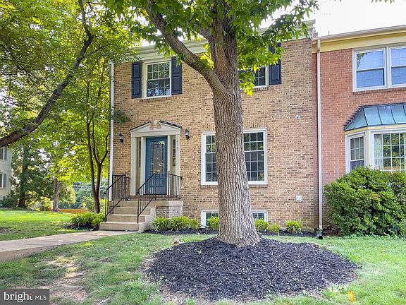 2nd image of 2415 Falls Place Ct