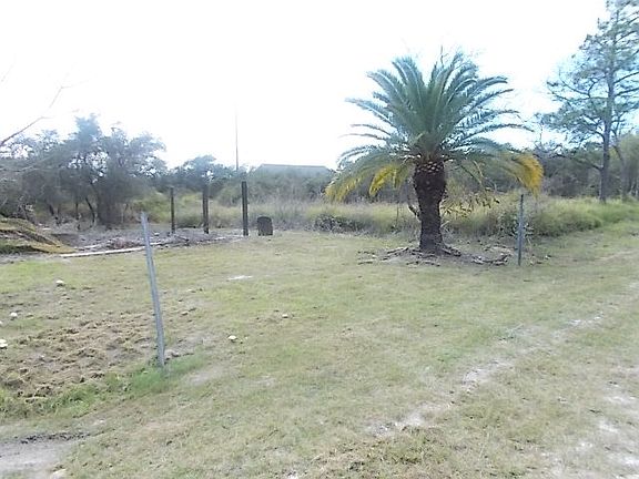 3rd image of 245 Post Oak Ln