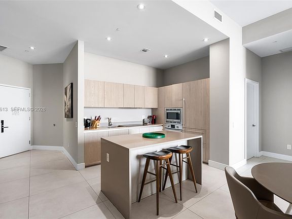 4th image of 4111 S Ocean Dr #702