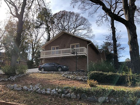 3rd image of 1219 Edgeworth Dr
