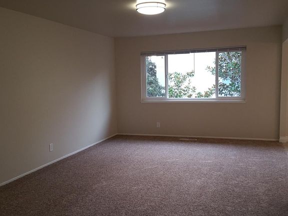 5th image of 305 College Ave