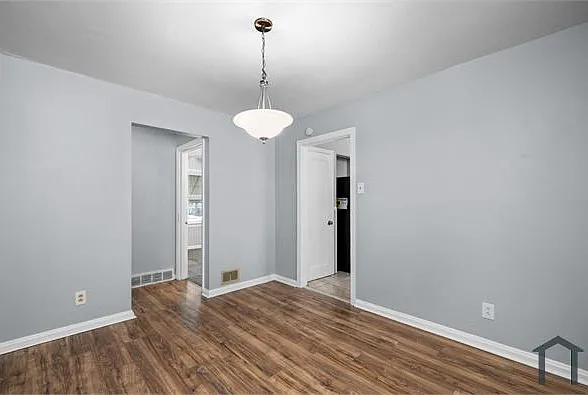 6176 Sherry Ave — Photo 5