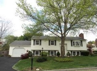 720 Coral Ave, Manchester, NH 03104