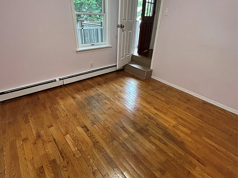 14 Walnut Ave E — Photo 8