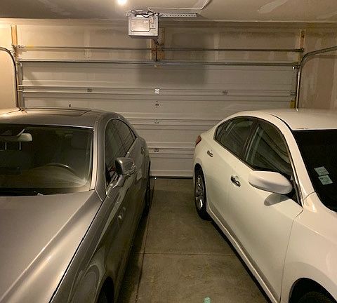 4th image of 1168 Evergreen Ave