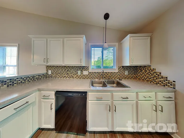 260 Brookstone Dr — Photo 7