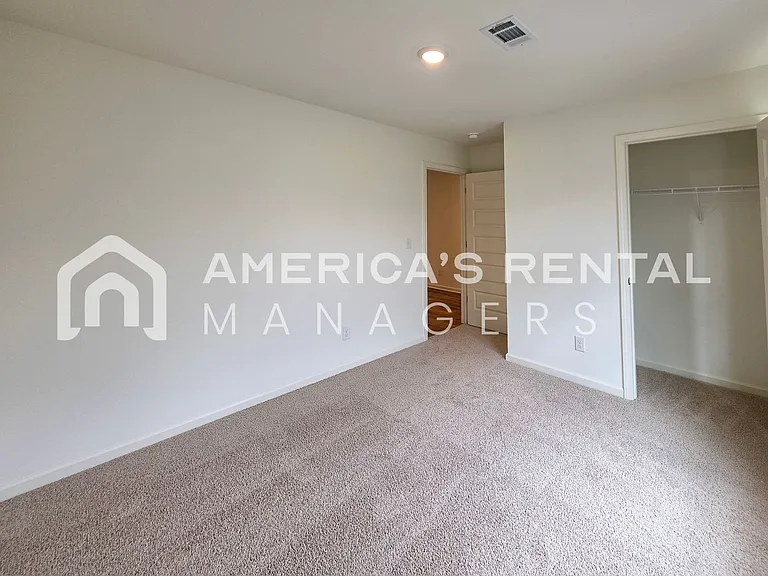 9314 Parkway Gardens Loop — Photo 13