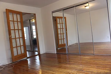 Rented by aptsandlofts.com