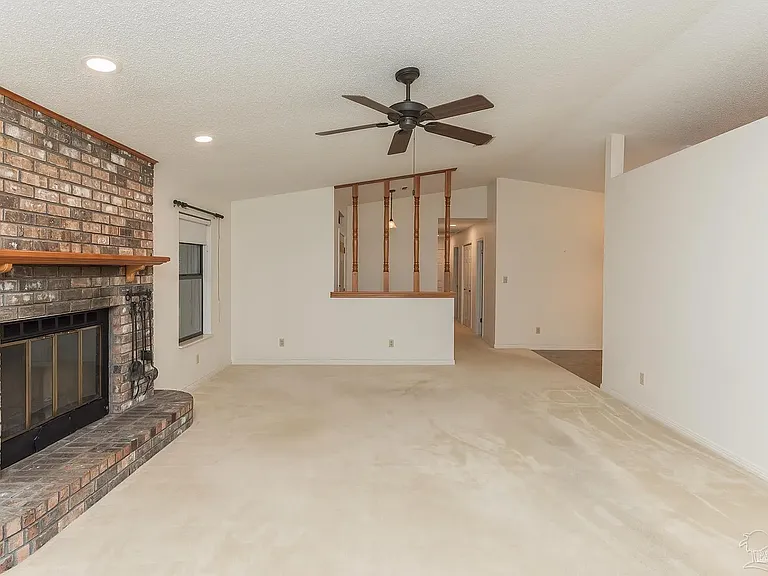 2840 Creekwood Dr — Photo 8
