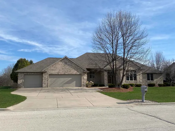 1694 Crimson Ct, De Pere, WI 54115