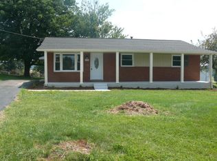 1503 S Pacific Dr, Vinton, VA 24179