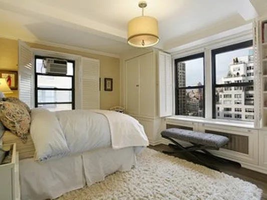 Sold by Corcoran | media 3