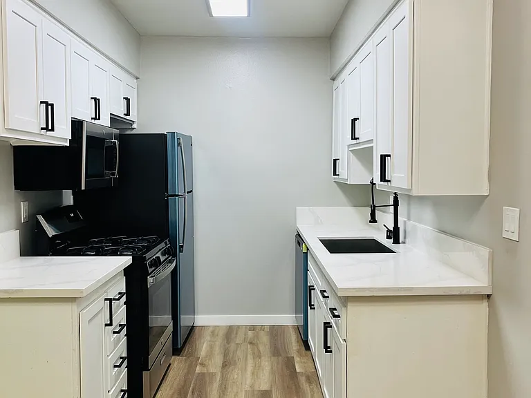 10565 Haddon Ave #311 — Photo 11