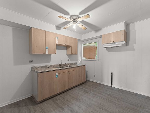 5th image of 172 W 158th St