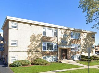 60 N Wolf Rd, Wheeling, IL 60090