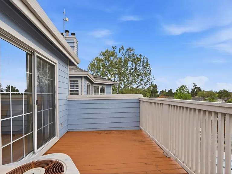 612 Arcadia Ter #301 — Photo 21