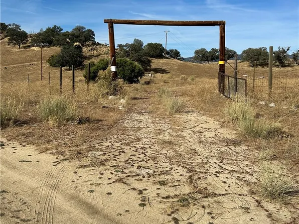 14048 Paradise Valley Rd #9, Caliente, CA 93518