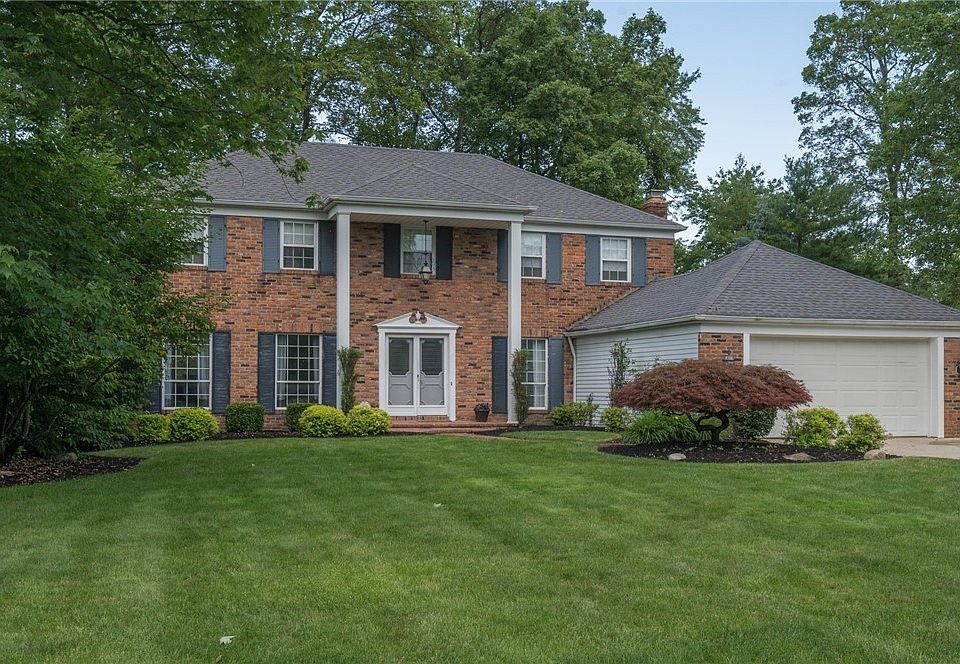 1st image of 20722 Parkwood Ln