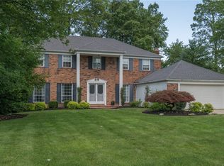 20722 Parkwood Ln, Strongsville, OH