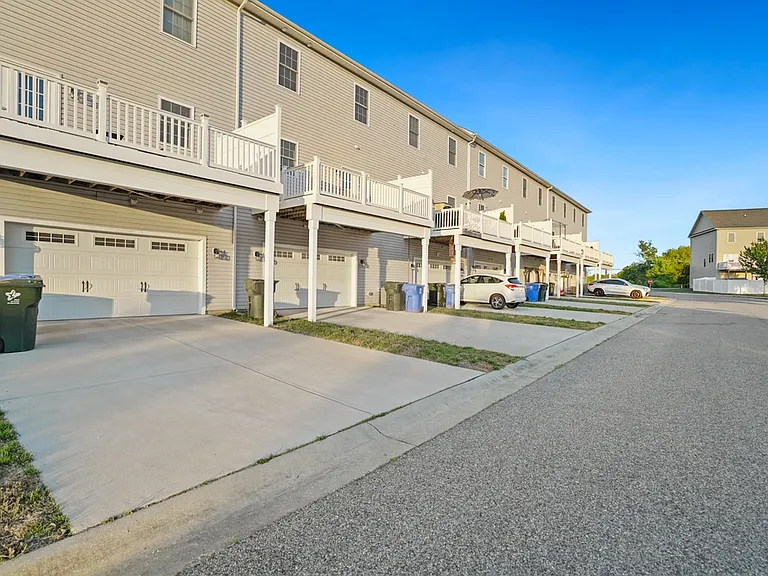 981 Rye Dr — Photo 31