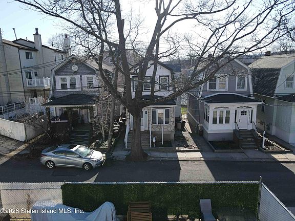 4th image of 84 Sheridan Ave