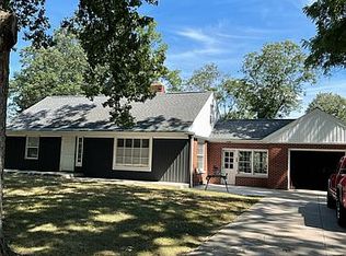 306 Oak Ln, Goshen, IN 46528