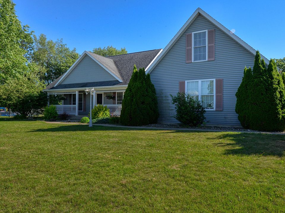 1st image of 3860 Gateway Ln