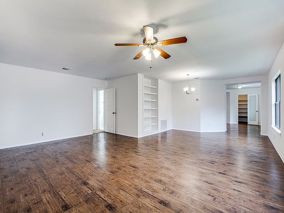 2nd image of 7810 Aspen Park Dr