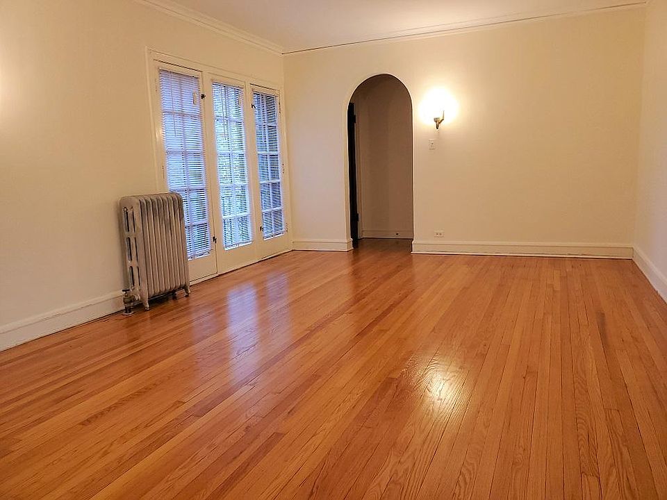 1st image of 2608 Eastwood Ave #2G